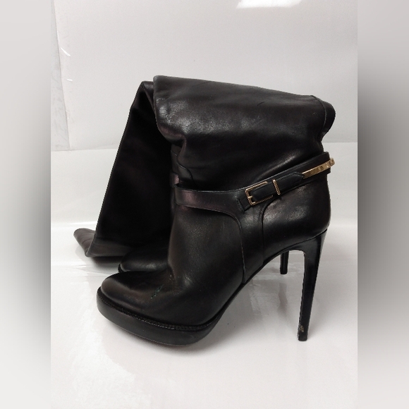 Knee High Toe Burberry Boots - Picture 3 of 9